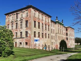 Schloss Zerbst_IMG_20230503_085604_von Dirk Herrmann.jpg